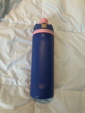 Owala Freesip- Blue Jay